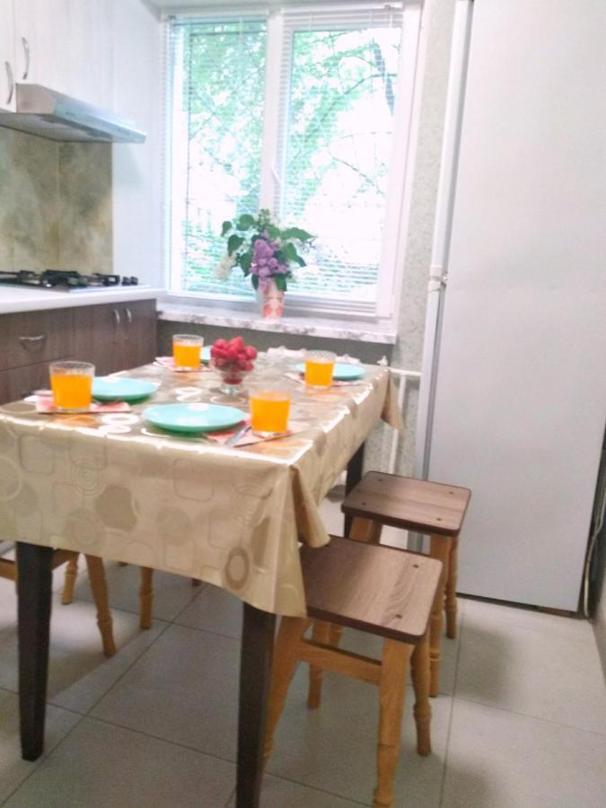 Светлые Апартаменты В 100М От Софиевского Парка Umanʼ Eksteriør bilde